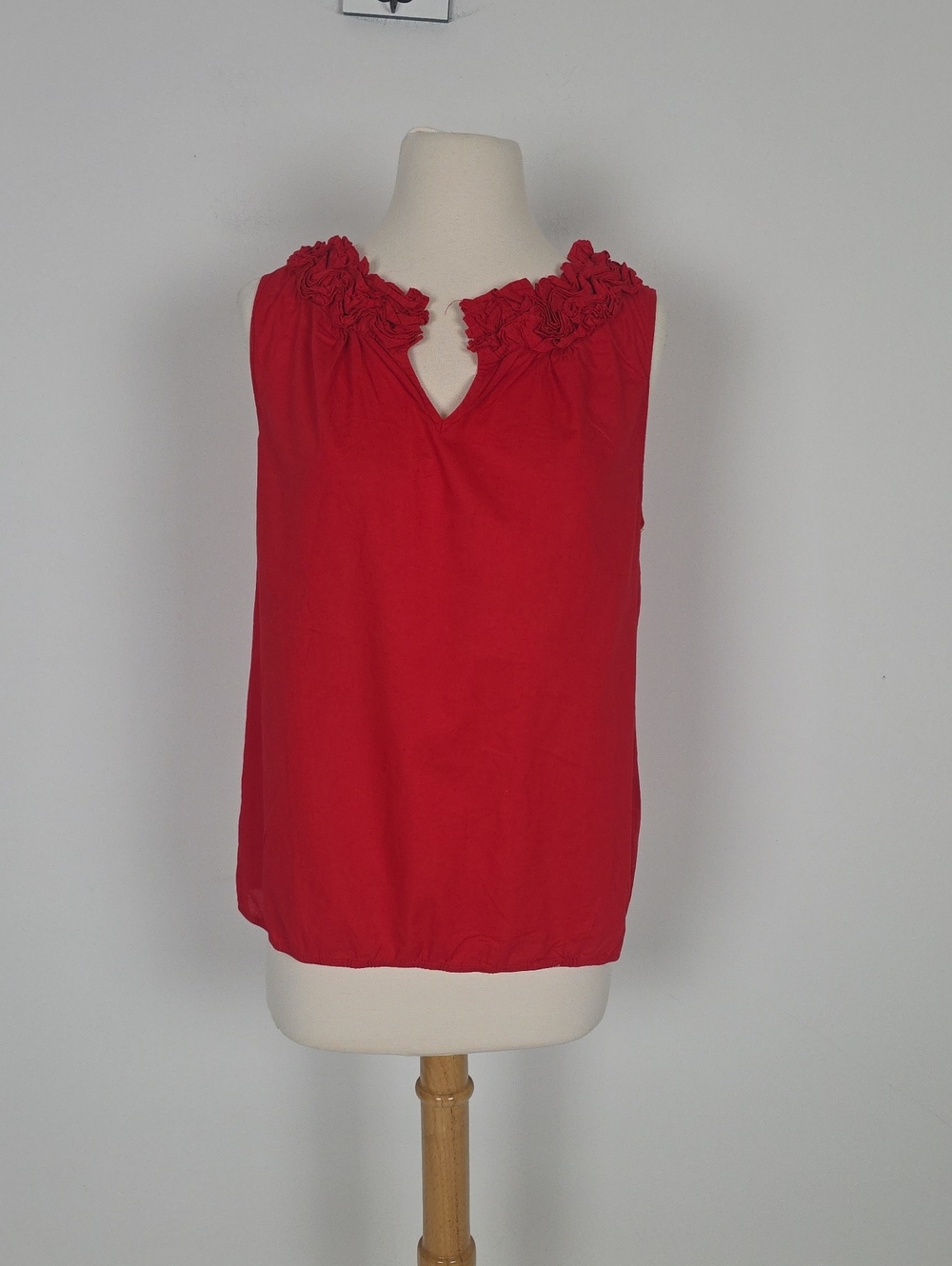 LOFT Red Sleeveless Ruffle-Neck Tank